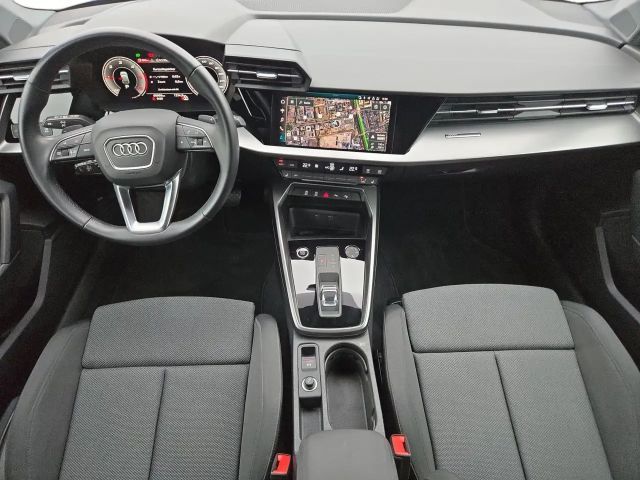 Audi A3 30 TDI S-Tronic Sedan