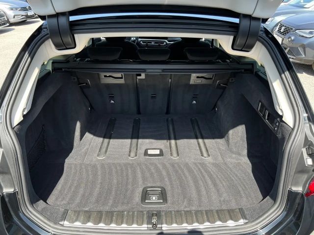 BMW 320 320d Touring xDrive