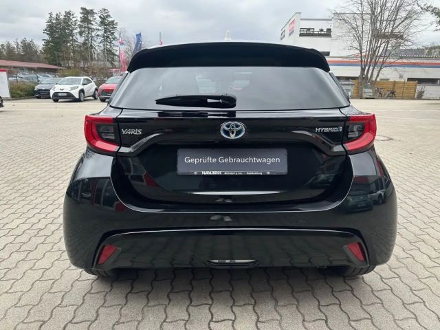 Toyota Yaris Hatchback Hybride VVT-i