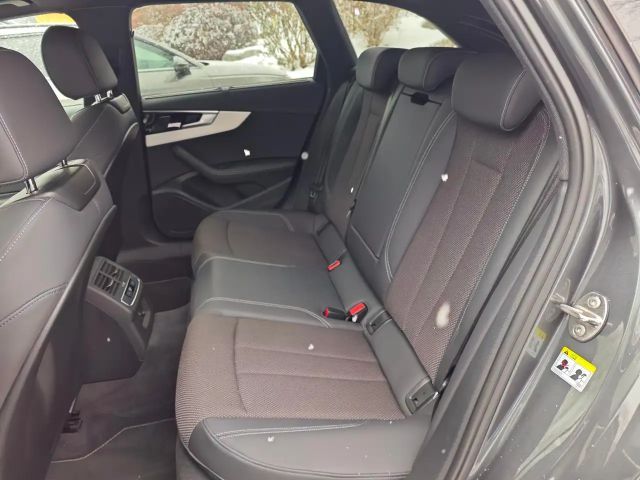 Audi A4 40 TDI Avant Quattro S-Line S-Tronic