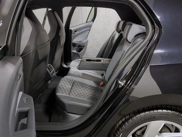 Volkswagen Golf 1.5 TSI DSG R-Line