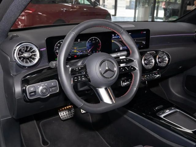 Mercedes-Benz A 200 A 200 d Hatchback