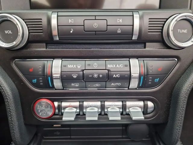 Ford Mustang Convertible GT 5.0 V8