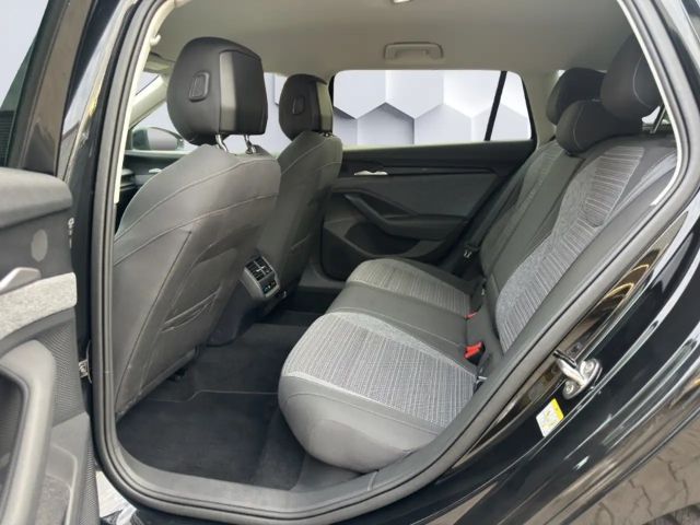 Skoda Superb 2.0 TDI Combi