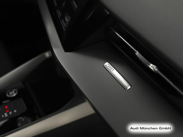 Audi A3 30 TFSI S-Tronic Sportback