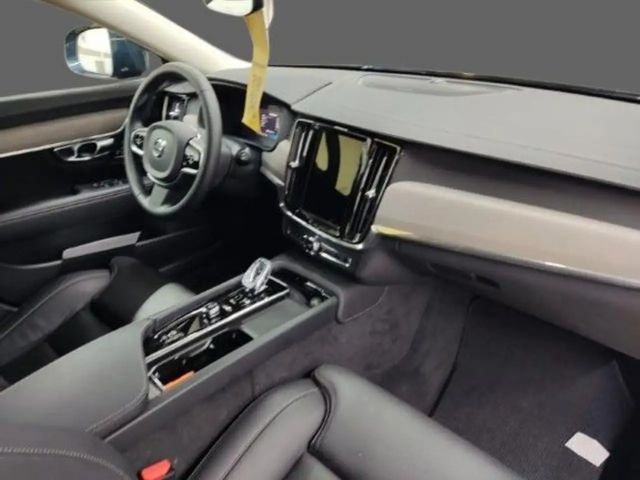 Volvo V90 Cross Country AWD Plus