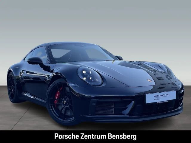 Porsche 992 Carrera Coupé GTS