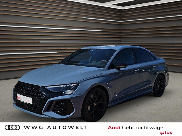 Audi RS3 Quattro S-Tronic Sedan