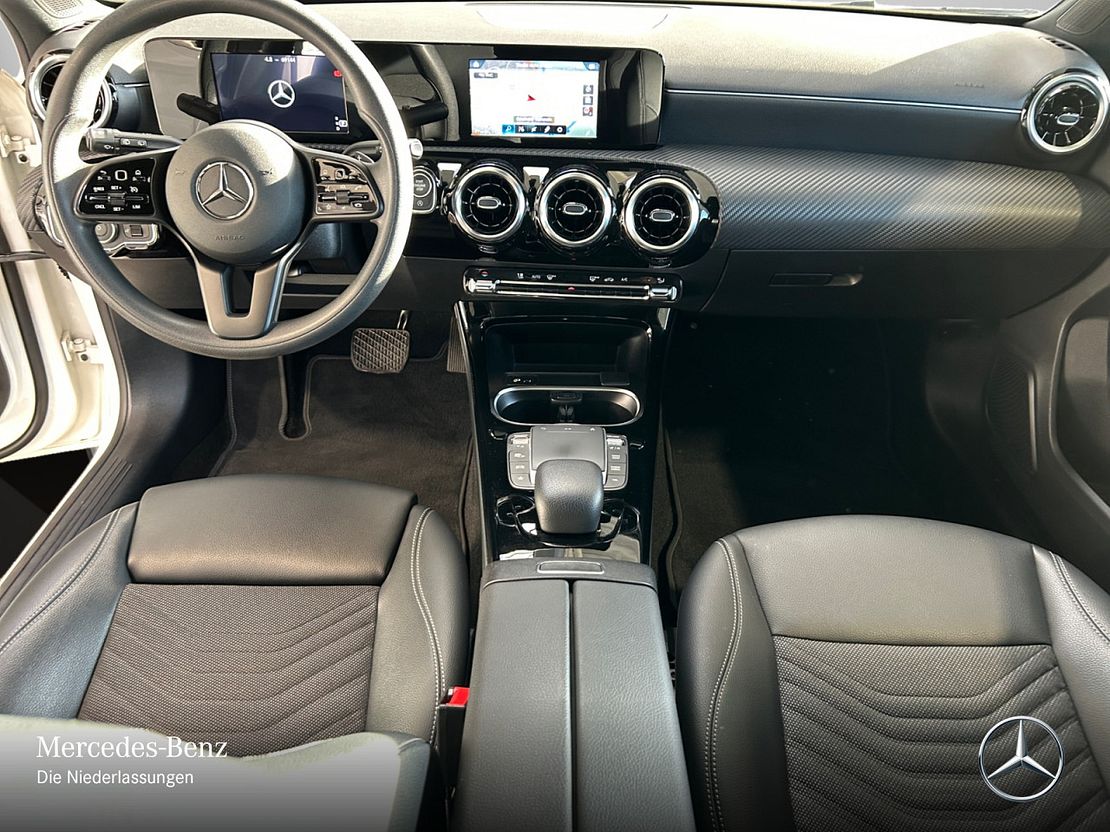 Mercedes-Benz A 180 A 180 d Style