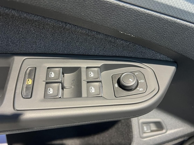 Volkswagen Golf 1.5 TSI Move Variant