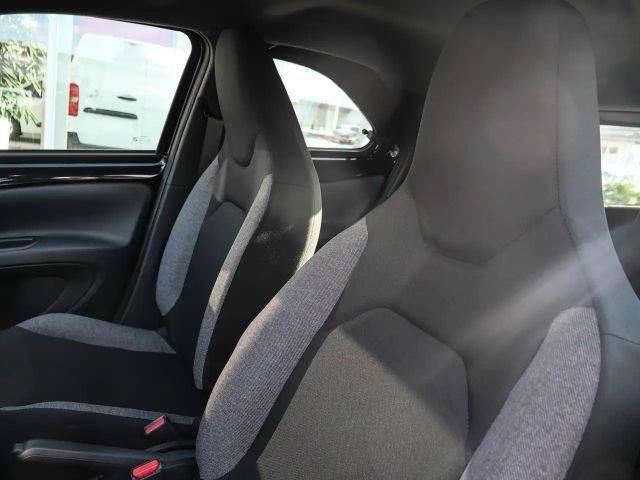 Toyota Aygo X 1.0 VVT-i Hatchback Play