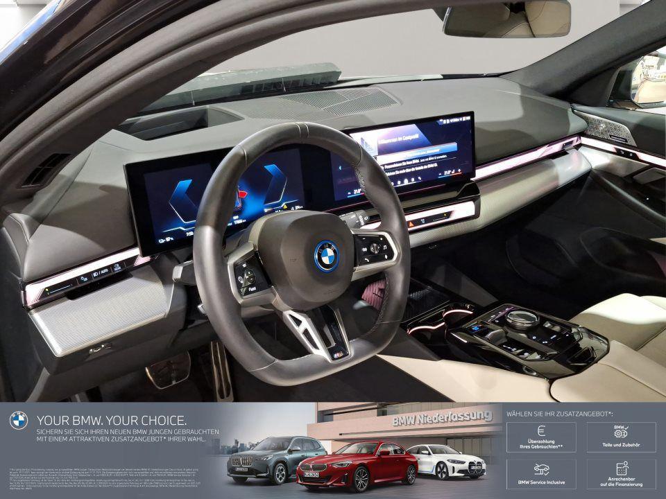 BMW i5 Touring eDrive40