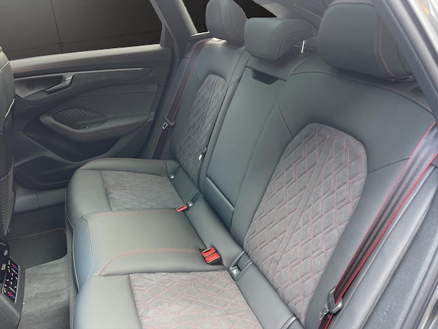 Audi A6 e-tron Avant Quattro