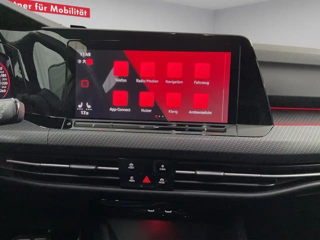 Volkswagen Golf 1.5 eTSI DSG Golf VIII R-Line