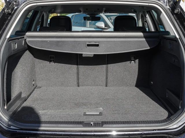 Volkswagen Passat 1.5 TSI Business DSG Variant