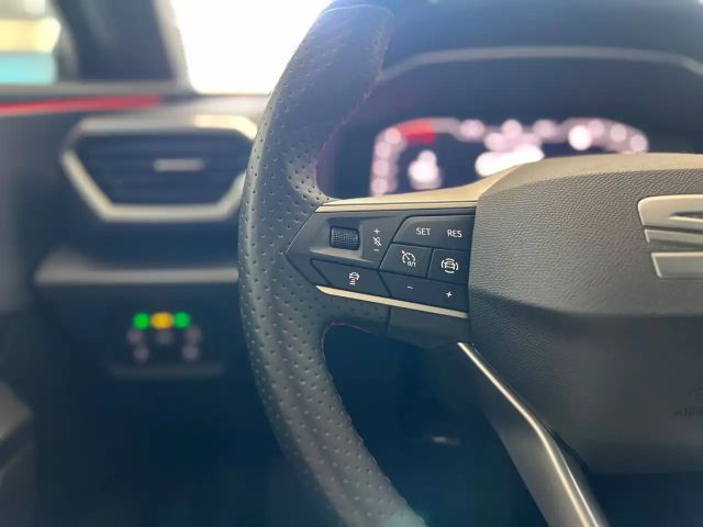 Seat Leon 1.5 eTSI FR-lijn Sportstourer