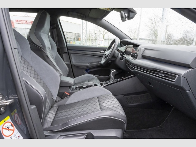 Volkswagen Golf 1.5 TSI Golf VIII R-Line