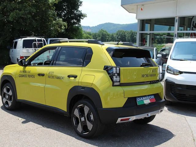 Fiat Grande Panda E La Prima