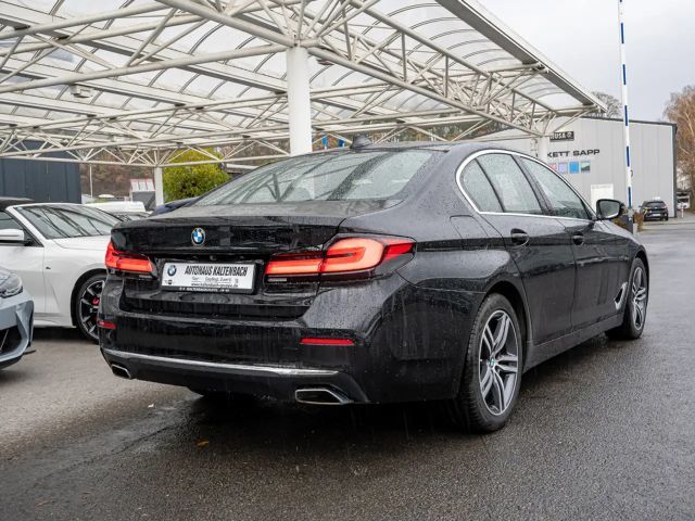 BMW 540 540d Luxury Line Sedan xDrive