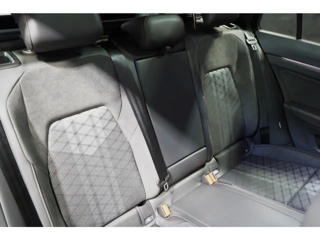 Volkswagen Golf 2.0 TDI R-Line Variant