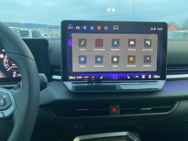 Volkswagen T-Roc 1.5 eTSI DSG R-Line