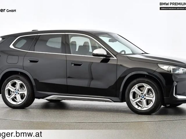 BMW iX1 xDrive30