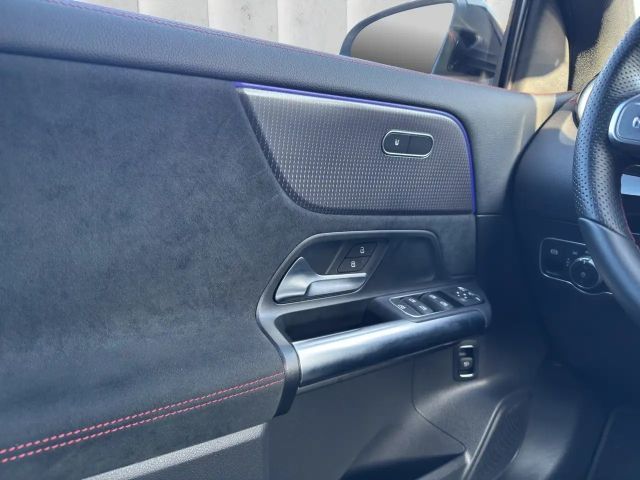 Mercedes-Benz EQA 300 4MATIC AMG Line