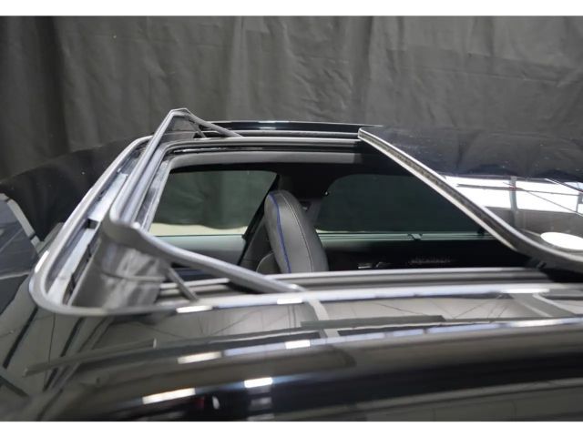 Volkswagen Passat IQ.Drive R-Line Style