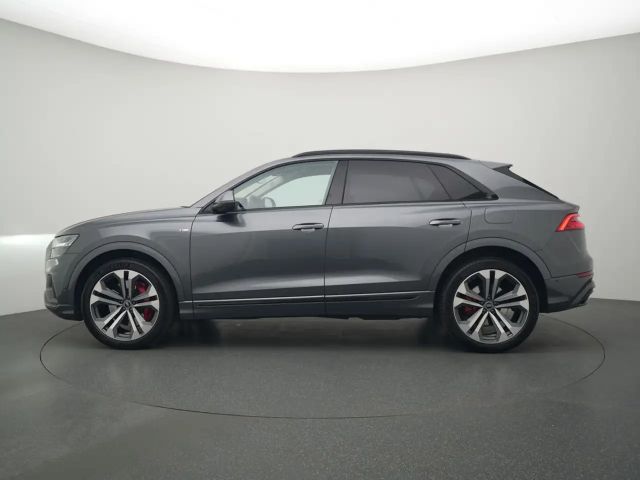 Audi Q8 S-Line