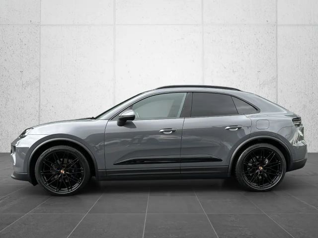 Porsche Macan 4