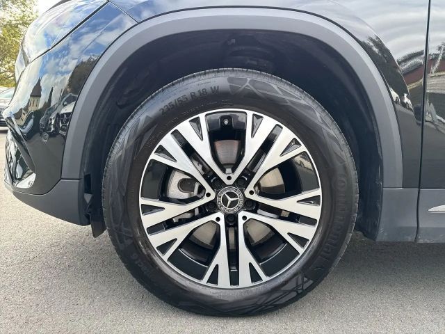 Mercedes-Benz GLA 220 4MATIC GLA 220 d