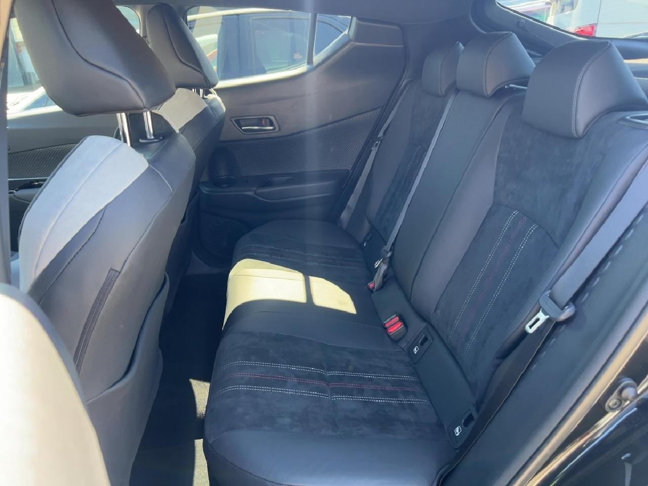 Toyota C-HR 5-deurs Basis