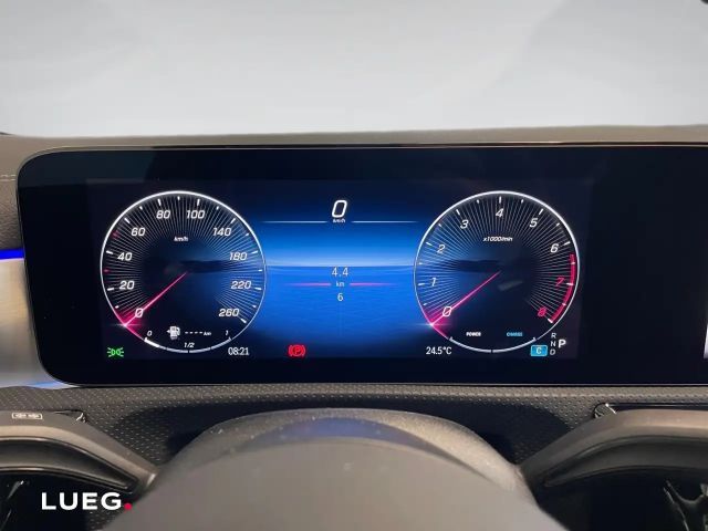 Mercedes-Benz CLA 200 AMG Line Shooting Brake