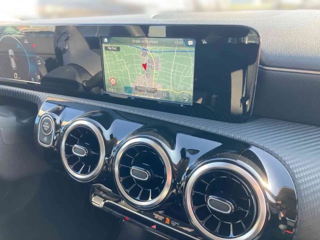 Mercedes-Benz CLA 200 CLA 200 d Shooting Brake