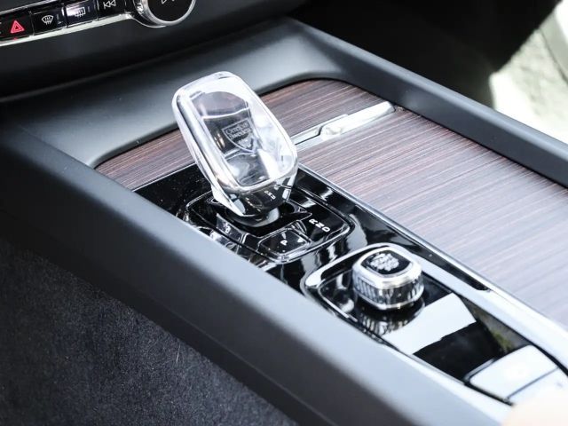 Volvo XC60 AWD Dark Ultimate