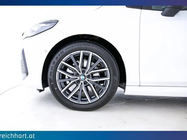 BMW 220 220i Active Tourer Sedan