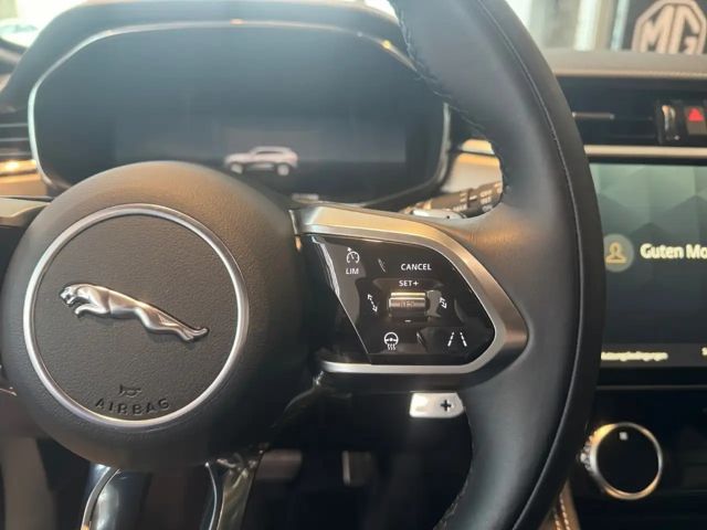 Jaguar F-Pace AWD D200 R-Dynamic