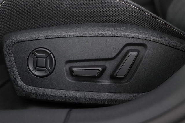 Audi A6 Avant Quattro S-Tronic