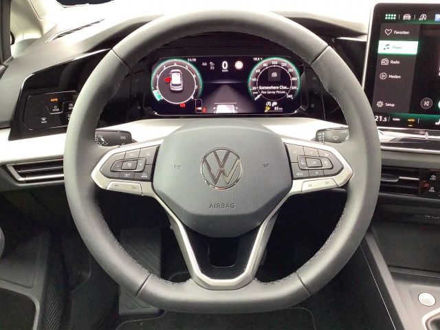 Volkswagen Golf TSI LED Pano AHK ACC SHZ App PDC