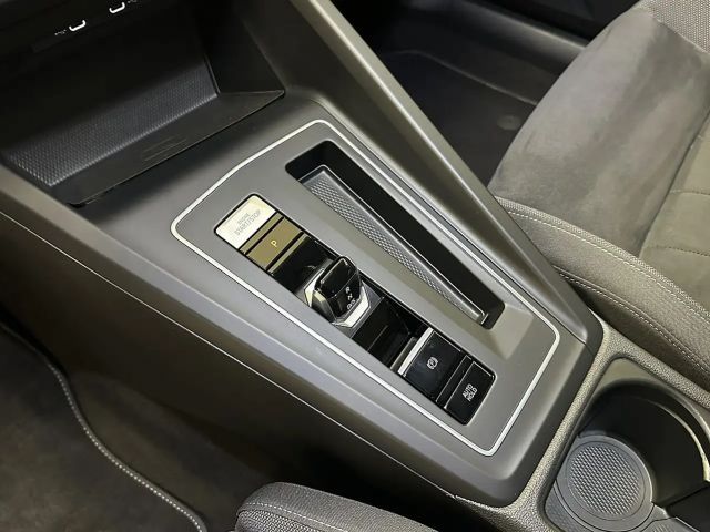 Volkswagen Golf DSG Life Variant