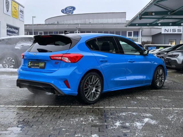 Ford Focus EcoBoost ST Line