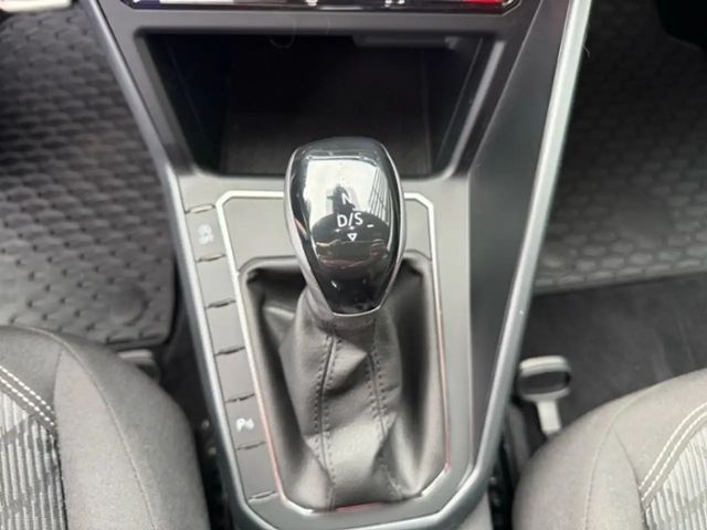 Volkswagen Taigo 1.0 TSI DSG R-Line