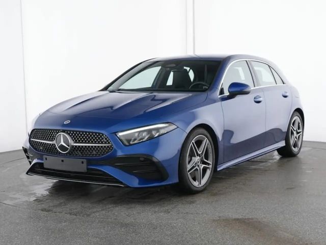 Mercedes-Benz A 220 4MATIC AMG Line