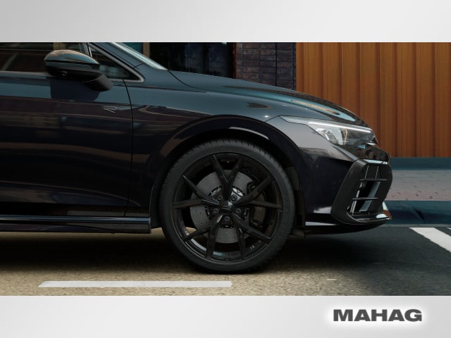 Volkswagen Golf 2.0 TSI DSG Golf VIII IQ.Drive