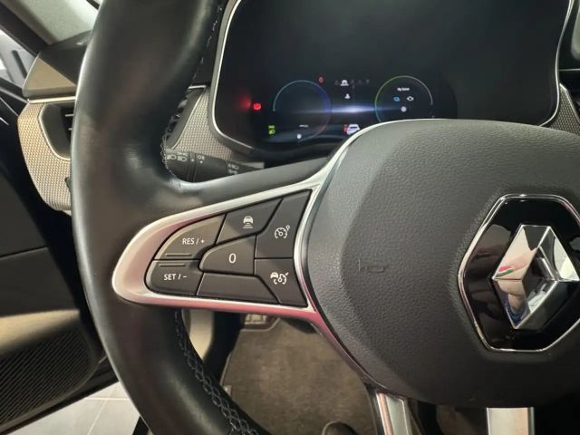 Renault Arkana E-Tech Intens