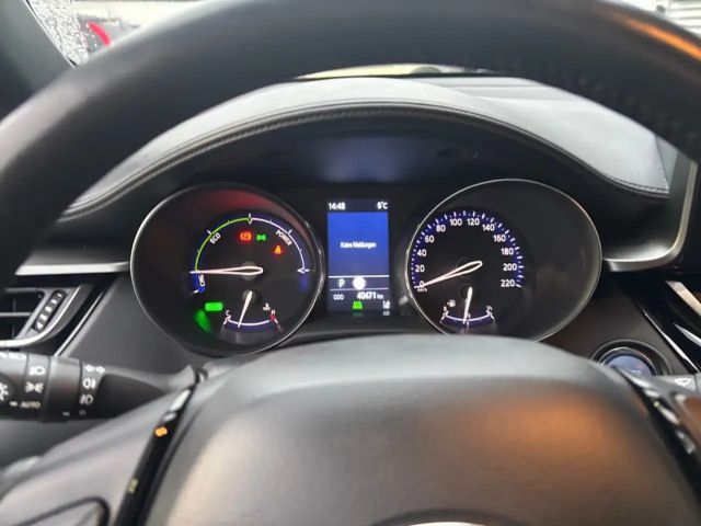 Toyota C-HR Hybride Team D