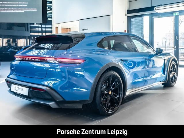 Porsche Taycan 4S Cross Turismo