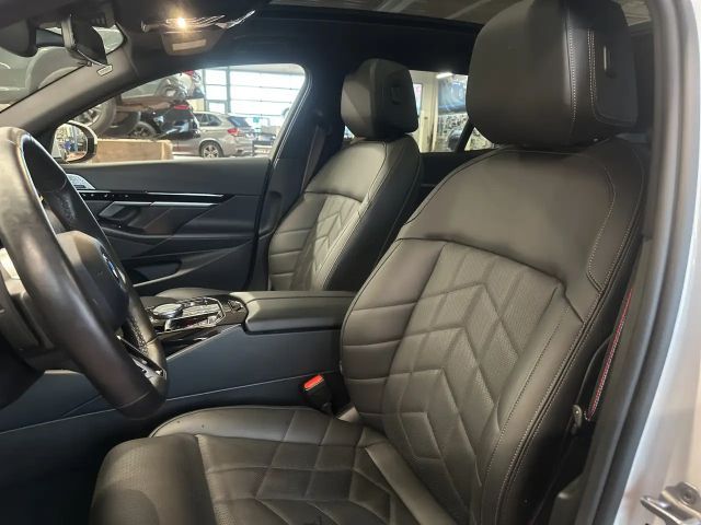 BMW 530 530e M-Sport Touring xDrive