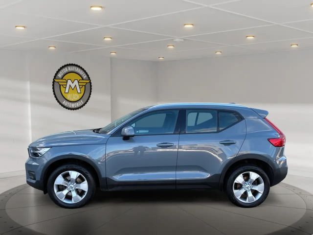 Volvo XC40 Momentum