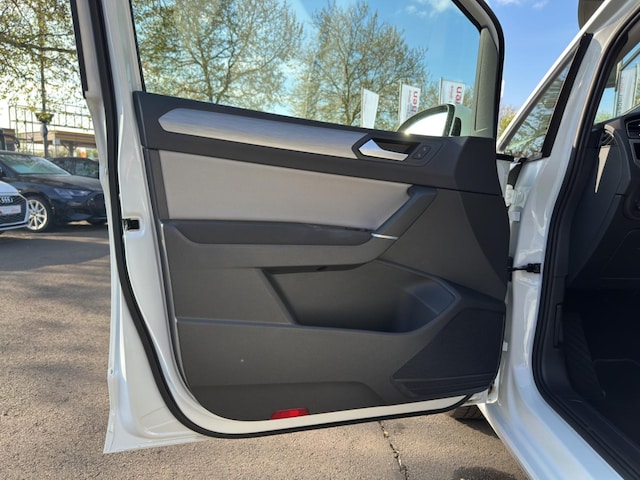 Volkswagen Touran 1.5 TSI DSG